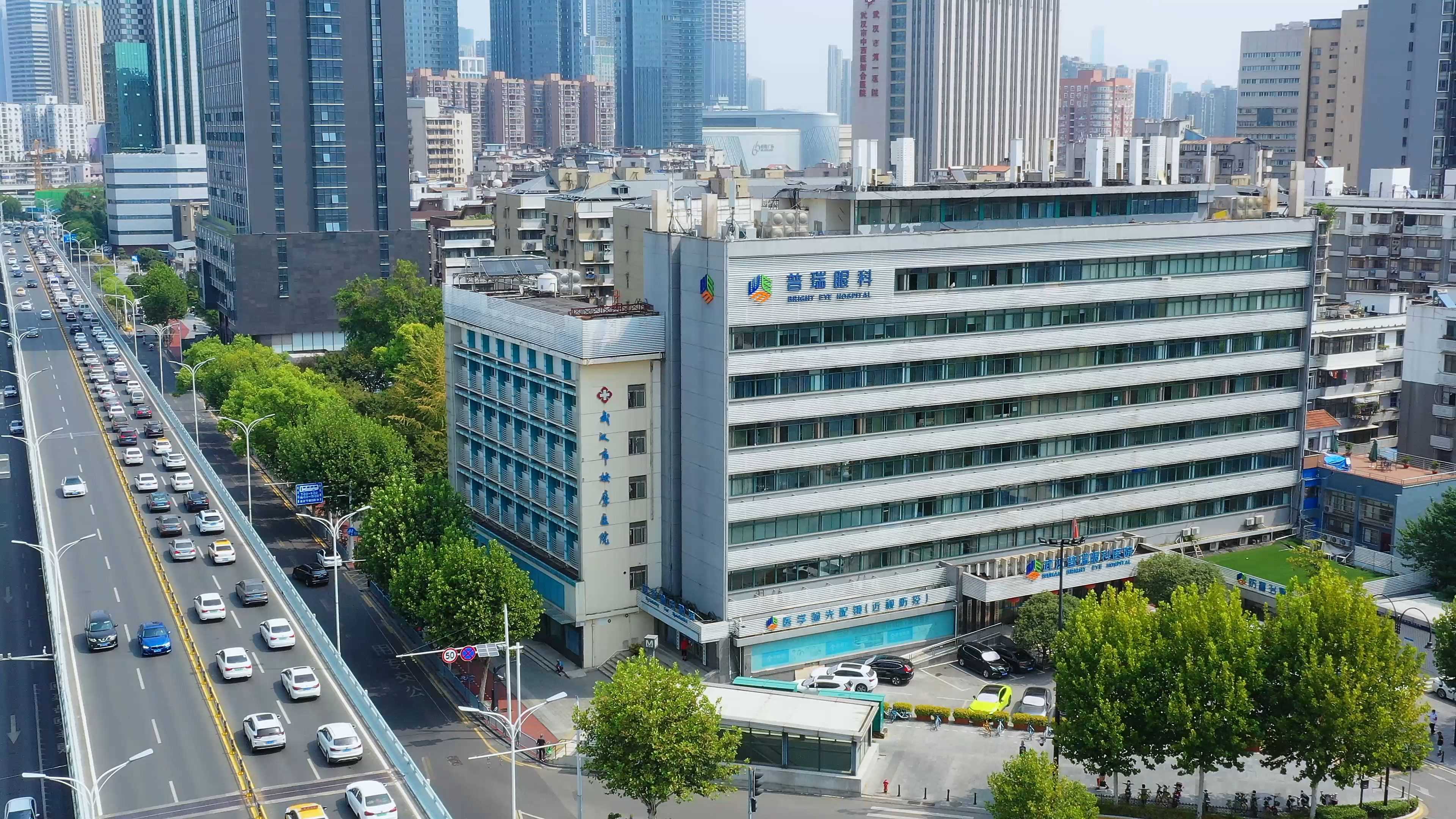 武汉普瑞眼科可视化近视手术好吗<strong></p>
<p>近视镜</strong>？近视专家关念送你摘镜攻略:近视镜